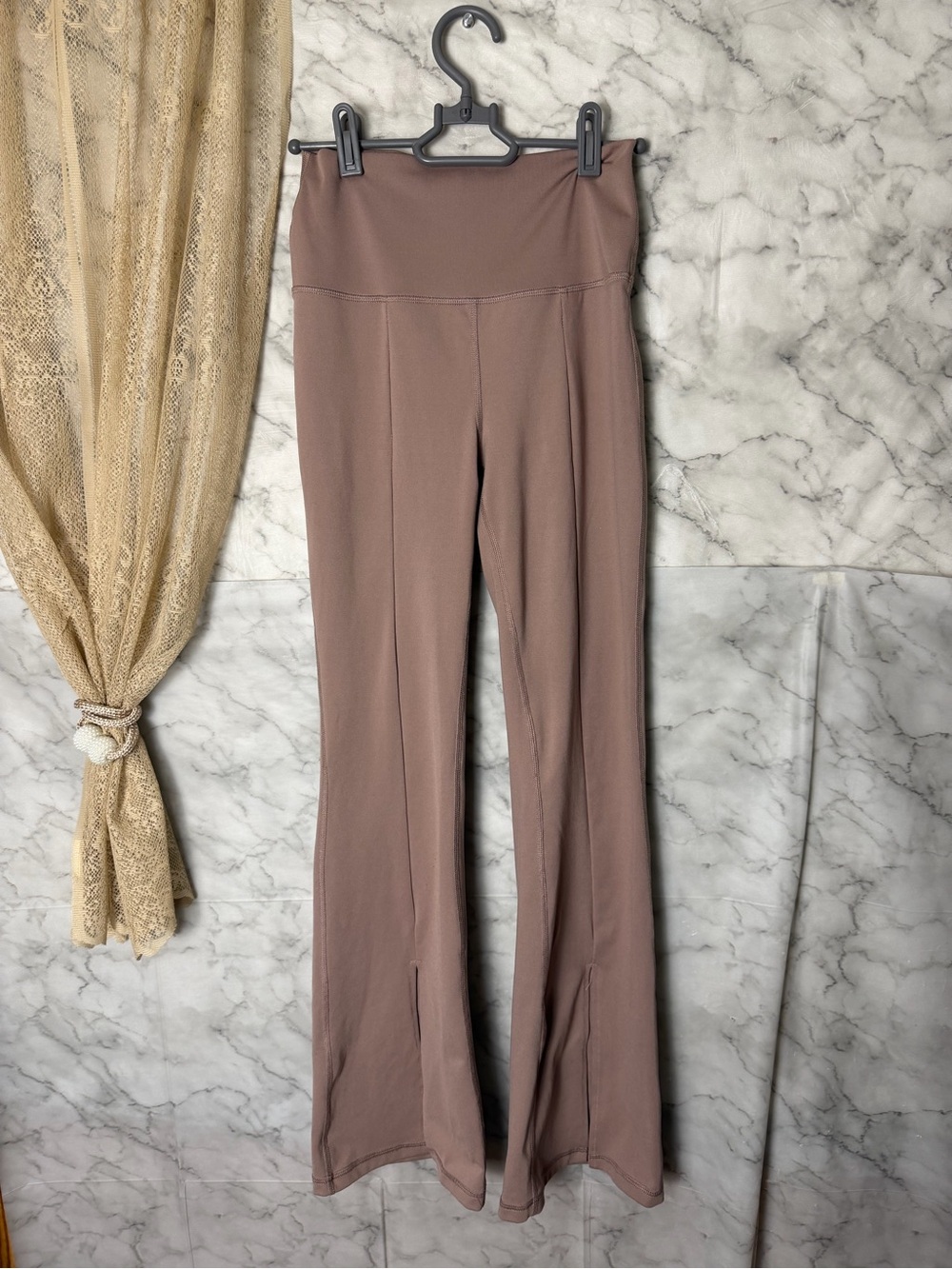 Mauve Dusty Mocha Flared Yoga Pants with Front Slits 7/8 Length High Rise M Hot